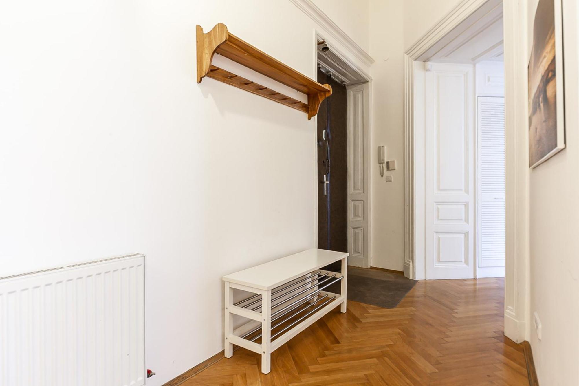 Royal Apartment By Charles Bridge View Of Saint Nicholas Church Praha Bagian luar foto