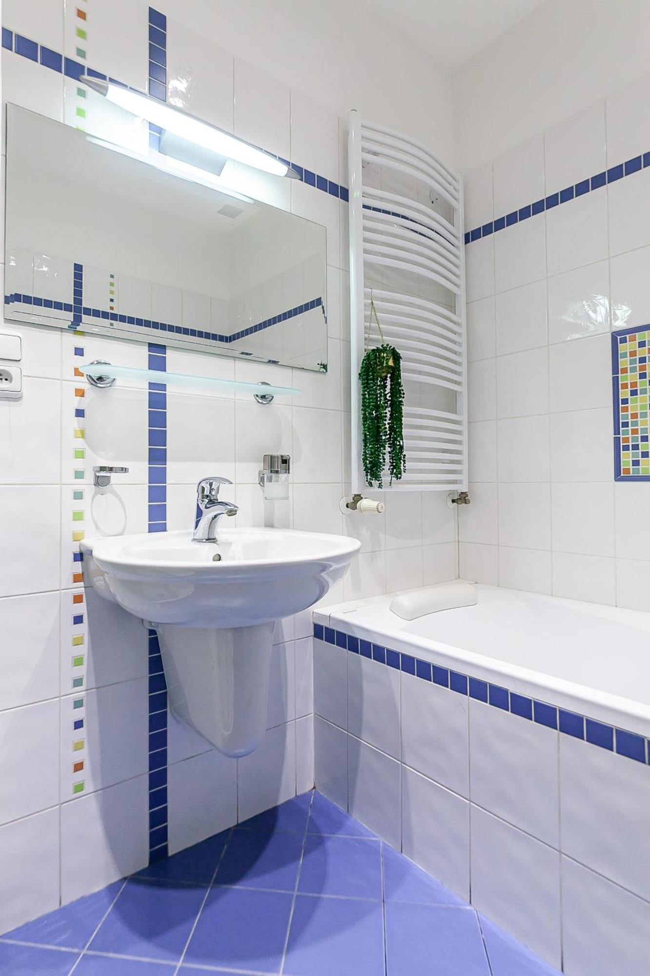 Royal Apartment By Charles Bridge View Of Saint Nicholas Church Praha Bagian luar foto
